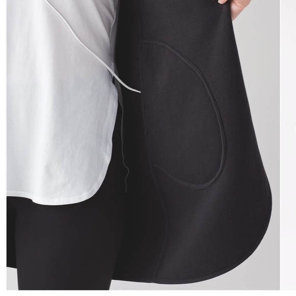 Lululemon City Bound Wrap!! Barely Worn! - Picture 5 of 10